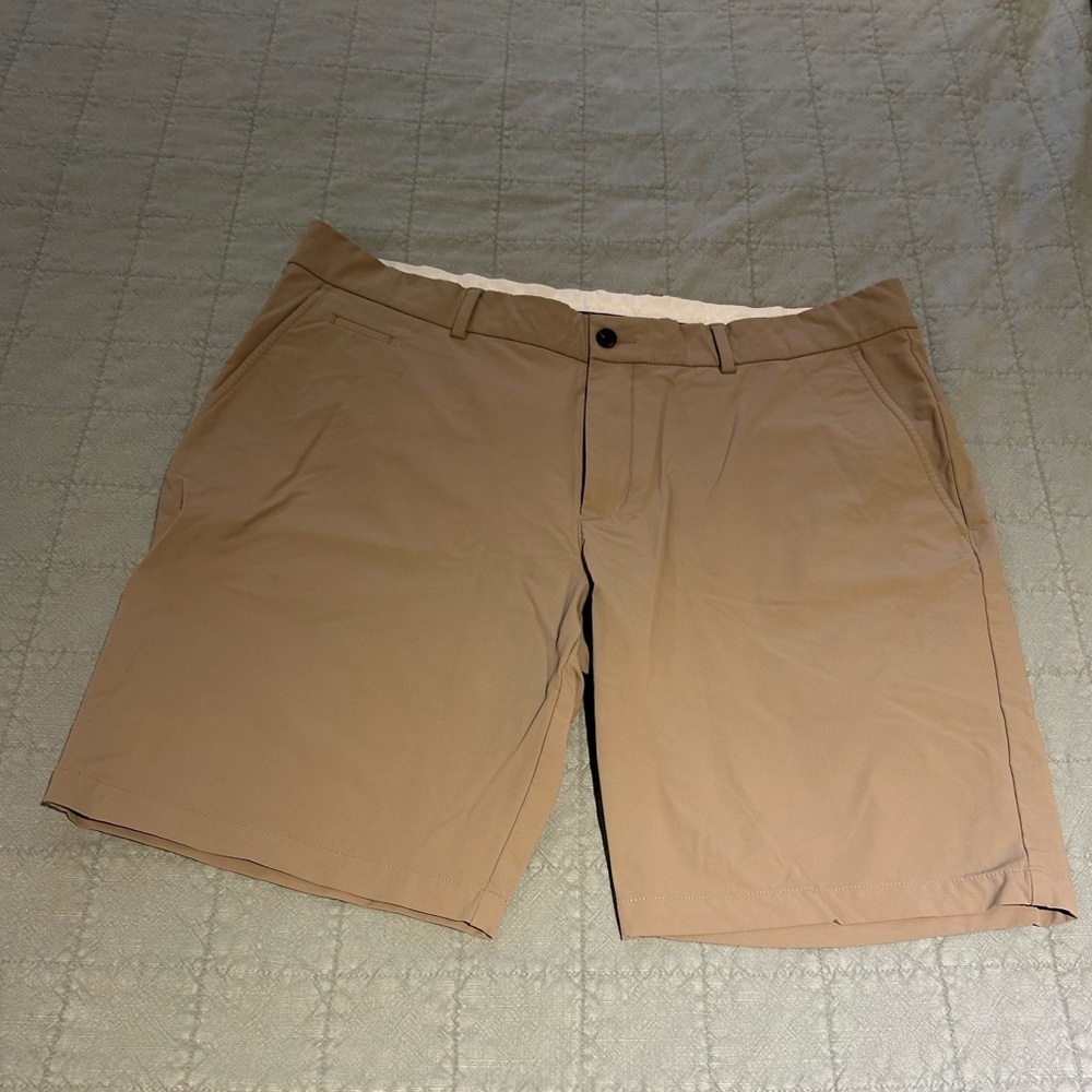 Classic Men's Tan Flat Front Shorts